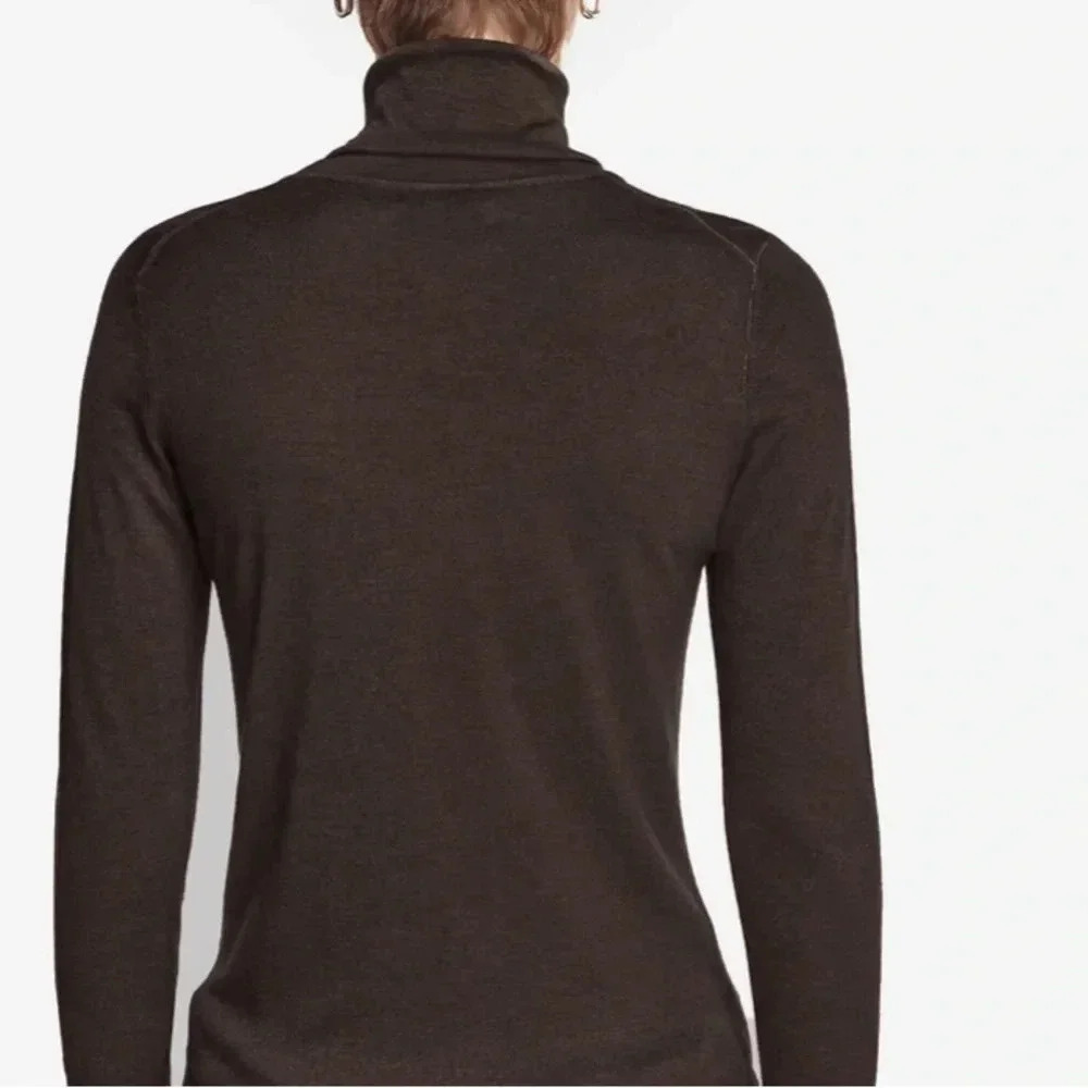 Banana Republic Cashmere women’s sweater - Picture 3 of 6